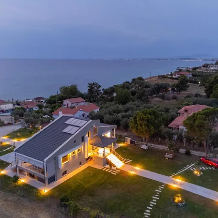 בית נופש Llanaj 5 By Luxlikehome *